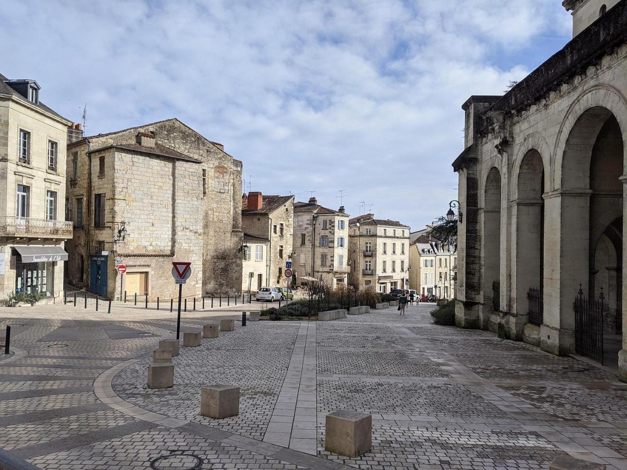 Ampaline Hotel - Perigueux Boulazac Kültér fotó